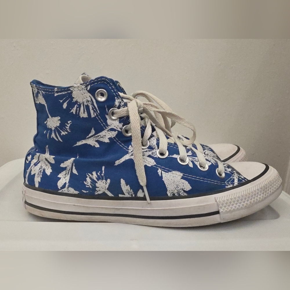 Converse Blue and White Floral High-Top Sneakers